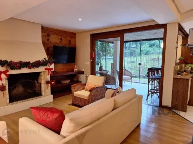 Casa de Condomínio com 4 Quartos à venda, 160m² no Planalto, Gramado