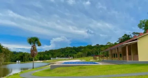 Lote/Terreno com 1 Quarto à venda, 1650m² no Centro, Iranduba
