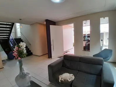 Sobrado com 4 Quartos à venda, 360m² no Parque 10 de Novembro, Manaus