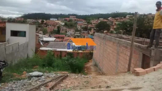 Lote/Terreno à venda, 250m² no Serra Dourada, Vespasiano