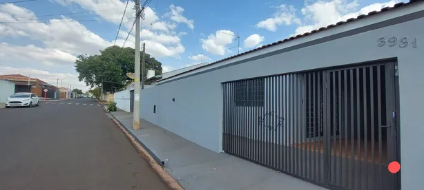 Casa com 3 Quartos à venda, 126m² no Vila Yamada, Araraquara
