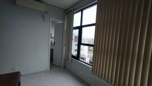 Sala Comercial para venda ou aluguel, 50m² no Aparecida, Santos