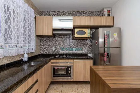 Sobrado com 2 Quartos à venda, 74m² no Parque Granja Esperança, Cachoeirinha
