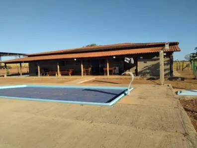 Fazenda/Sítio com 4 Quartos à venda, 1897m² no , Niquelândia