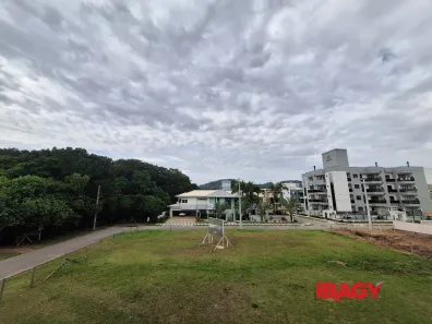 Apartamento com 2 Quartos para alugar, 89m² no Palmas, Governador Celso Ramos