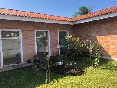 Casa com 3 Quartos para alugar, 250m² no Balneário Praia do Pernambuco, Guarujá