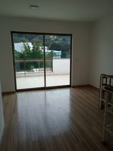 Apartamento com 3 Quartos para alugar, 140m² no Nogueira, Petrópolis