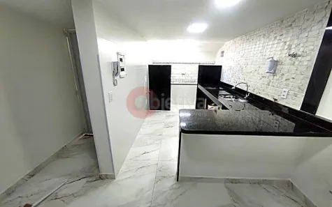 Casa de Condomínio com 2 Quartos para alugar, 60m² no Portinho, Cabo Frio