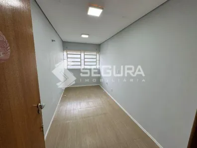 Sala Comercial para alugar, 85m² no Nossa Senhora das Graças, Canoas