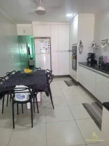 Sobrado com 3 Quartos à venda, 79m² no Jardim Las Palmas, Guarujá