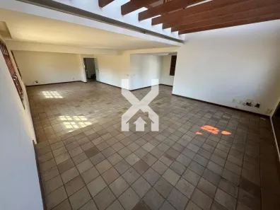 Imóvel Comercial com 7 Quartos para alugar, 640m² no Santa Tereza, Belo Horizonte