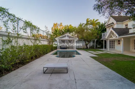 Sobrado com 6 Quartos para venda ou aluguel, 876m² no Barra da Tijuca, Rio de Janeiro