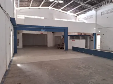 Galpão/Depósito/Armazém para alugar, 500m² no Buraquinho, Lauro de Freitas