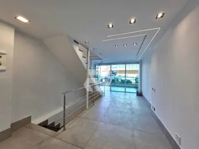 Ponto Comercial à venda, 83m² no Recreio dos Bandeirantes, Rio de Janeiro
