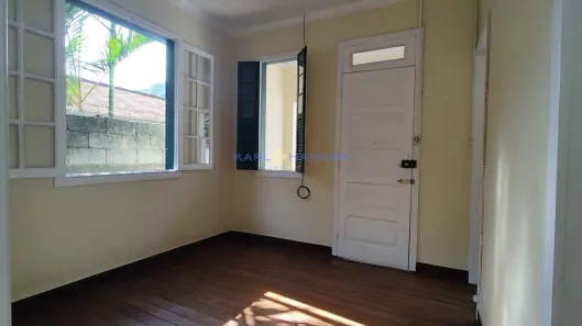 Casa com 2 Quartos para alugar, 80m² no Quissama, Petrópolis