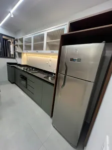 Apartamento com 3 Quartos para alugar, 85m² no Zona 08, Maringá