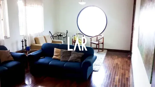 Casa com 4 Quartos à venda, 240m² no São Lucas, Belo Horizonte