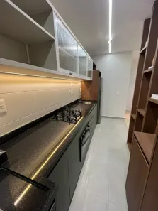 Apartamento com 3 Quartos para alugar, 85m² no Zona 08, Maringá