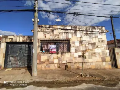 Casa com 3 Quartos à venda, 88m² no Centro, Araraquara