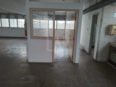 Sala Comercial para alugar, 550m² no Santa Efigênia, Belo Horizonte