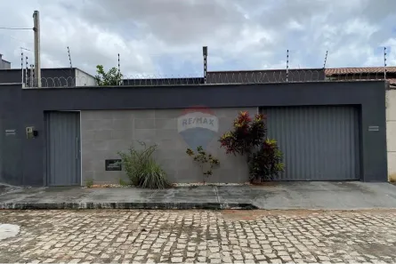 Casa com 3 Quartos à venda, 200m² no , Extremoz