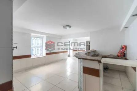 Casa com 30 Quartos para alugar, 600m² no Laranjeiras, Rio de Janeiro