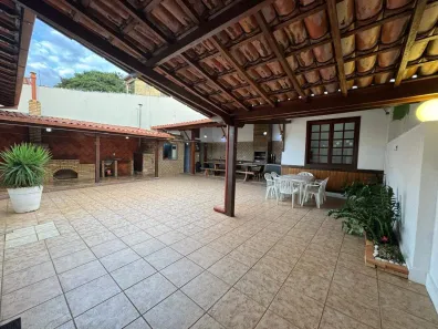 Casa com 3 Quartos à venda, 300m² no Diamante (Barreiro), Belo Horizonte