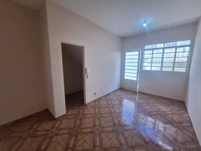 Casa com 2 Quartos à venda, 54m² no Primeiro de Maio, Belo Horizonte