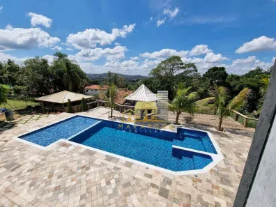 Casa de Condomínio com 5 Quartos para venda ou aluguel, 550m² no Reneville, Mairinque