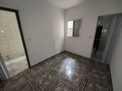 Casa com 1 Quarto para alugar, 30m² no Piraporinha, Diadema