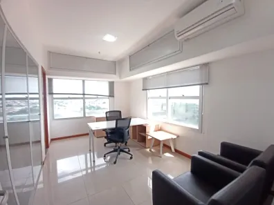 Sala Comercial para alugar, 158m² no Chapada, Manaus