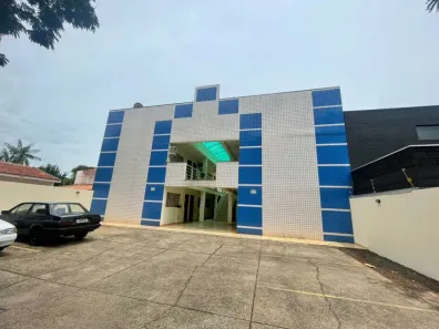 Kitnet para alugar, 35m² no Zona 07, Maringá