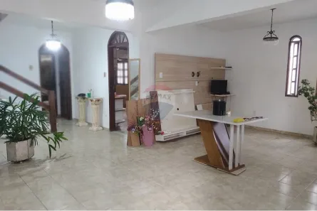 Casa com 4 Quartos à venda, 182m² no Brotas, Salvador