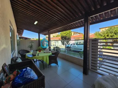 Casa de Condomínio com 4 Quartos para alugar, 300m² no Neópolis, Natal