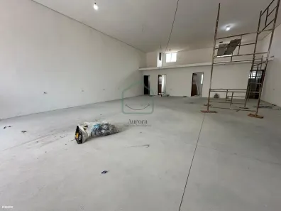 Sala Comercial para alugar, 300m² no Vila Amorim, Suzano