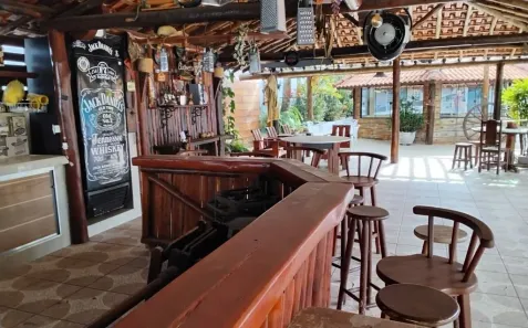Fazenda/Sítio com 4 Quartos à venda, 450m² no Centro, Iacanga