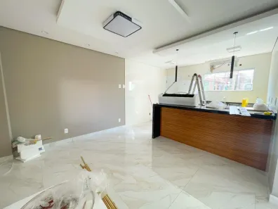Casa de Condomínio com 4 Quartos para alugar, 220m² no Ponta Negra, Manaus