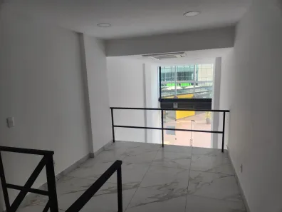 Ponto Comercial para venda ou aluguel, 55m² no Recreio dos Bandeirantes, Rio de Janeiro