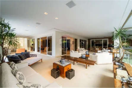 Casa com 4 Quartos à venda, 1000m² no Setor de Habitações Individuais Sul, Brasília