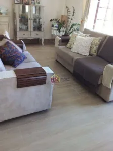 Casa com 3 Quartos à venda, 180m² no Parque São Jorge, Taubaté