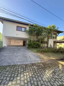 Sobrado com 4 Quartos para venda ou aluguel, 320m² no Buraquinho, Lauro de Freitas