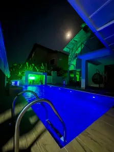 Casa com 6 Quartos para venda ou aluguel, 210m² no Balneário Praia do Pernambuco, Guarujá