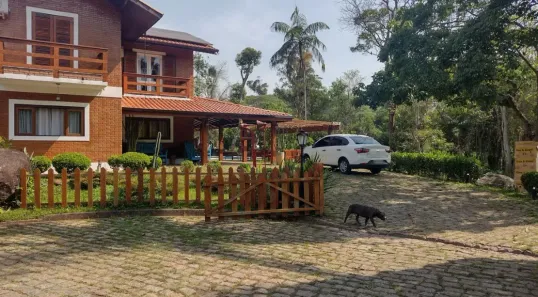 Casa de Condomínio com 4 Quartos para alugar, 1000m² no Terras do Madeira, Carapicuíba