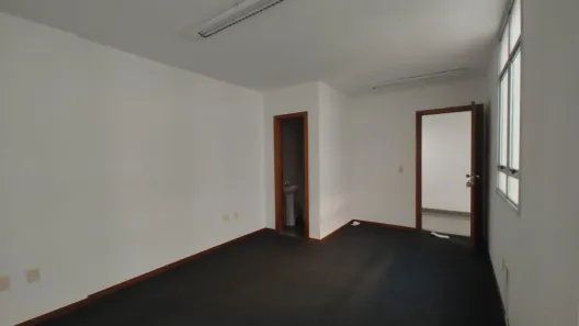 Sala Comercial à venda, 33m² no Santa Lúcia, Belo Horizonte