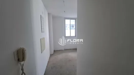 Sala Comercial à venda, 30m² no Santa Rosa, Niterói