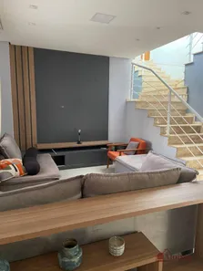 Sobrado com 3 Quartos à venda, 119m² no Vila Areao, Taubaté