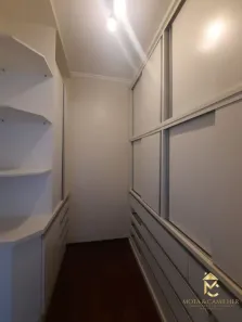 Casa de Condomínio com 4 Quartos para venda ou aluguel, 250m² no Independência, Taubaté