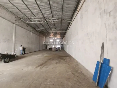 Galpão/Depósito/Armazém para alugar, 330m² no Bacaetava, Iperó