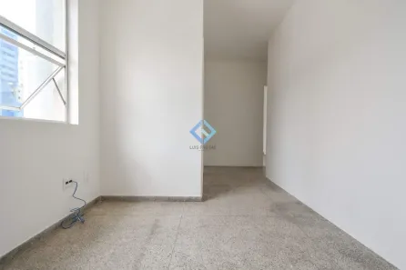 Sala Comercial à venda, 81m² no Lourdes, Belo Horizonte
