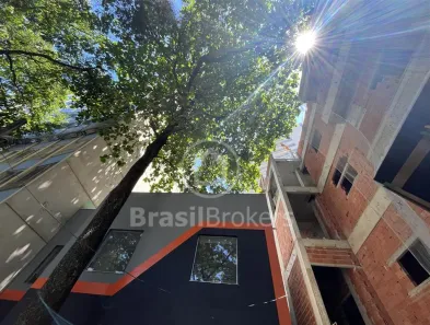 Casa com 10 Quartos à venda, 400m² no Humaitá, Rio de Janeiro